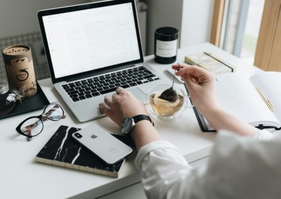 newsletter writing for financial advisors